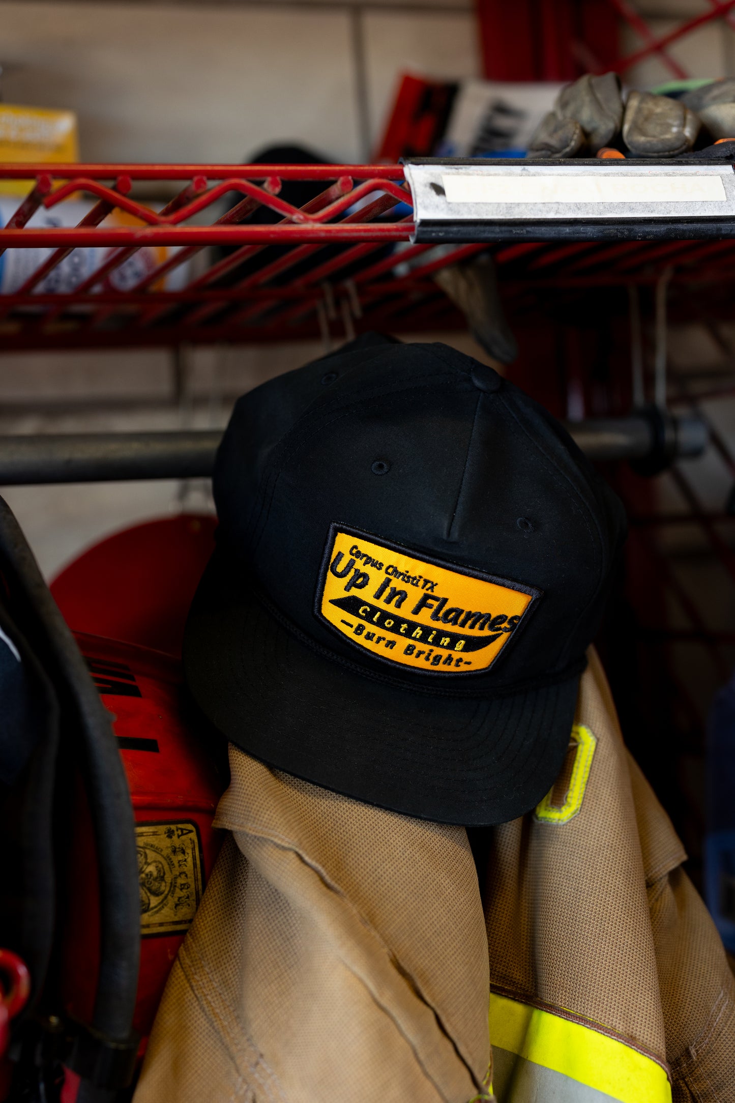 BLACK & YELLOW SNAPBACK